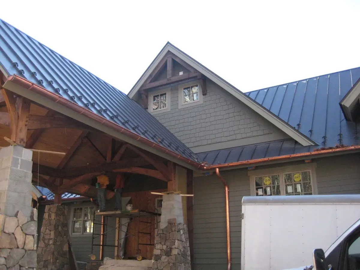 Craftsman Roofing team delivering quality roofing work in Dumas